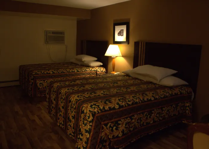 Motel American And 2*